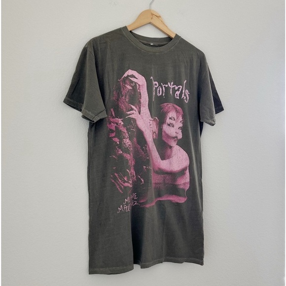 Melani Martinez Portals Graphic T-Shirt Dress - Picture 11 of 11